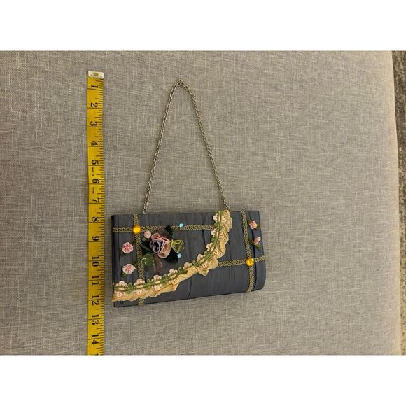 Floral Handbag With Jewels - Picture 7 of 7